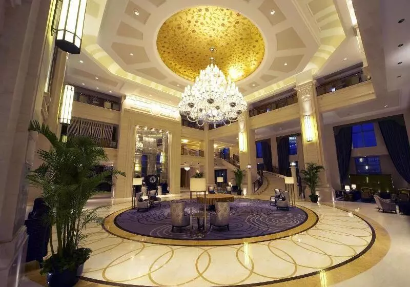 Отель Sheraton Shanghai Pudong Riverside