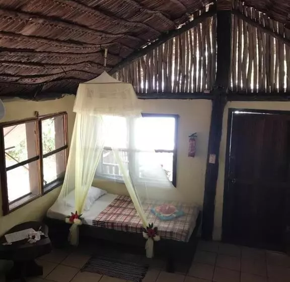 هتل Tranquility Island Eco Dive Resort