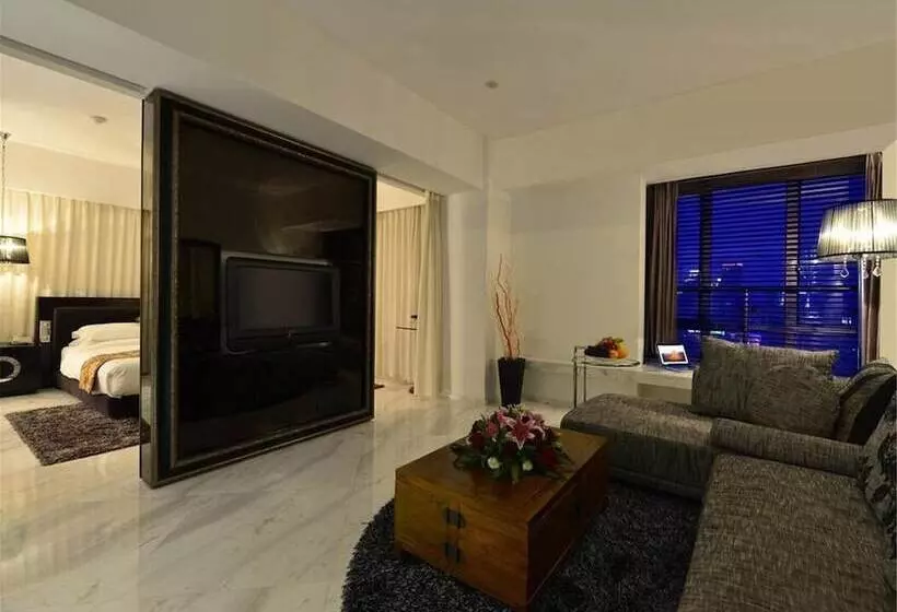 Kingtown Hotel Hongqiao