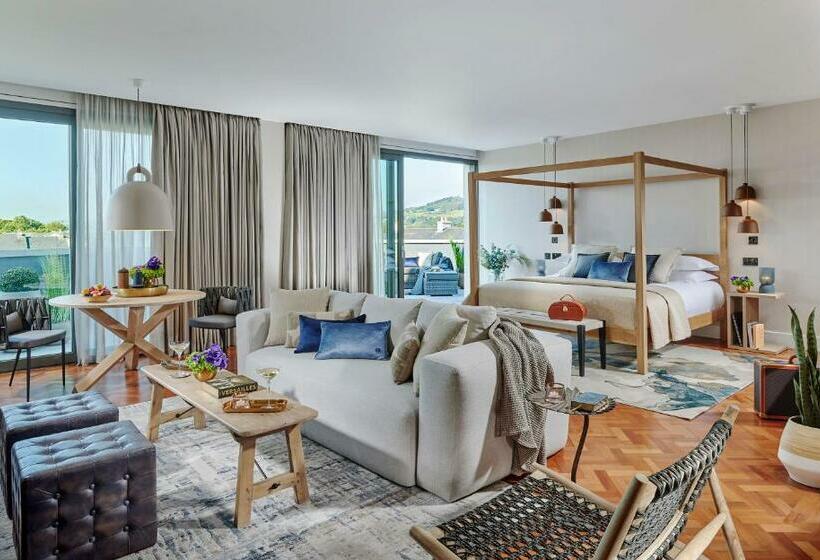 Seafield Hotel & Spa Resort