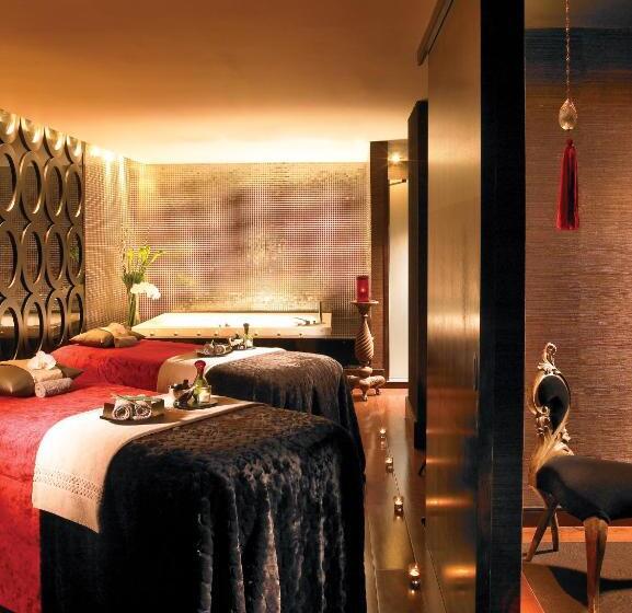 Seafield Hotel & Spa Resort