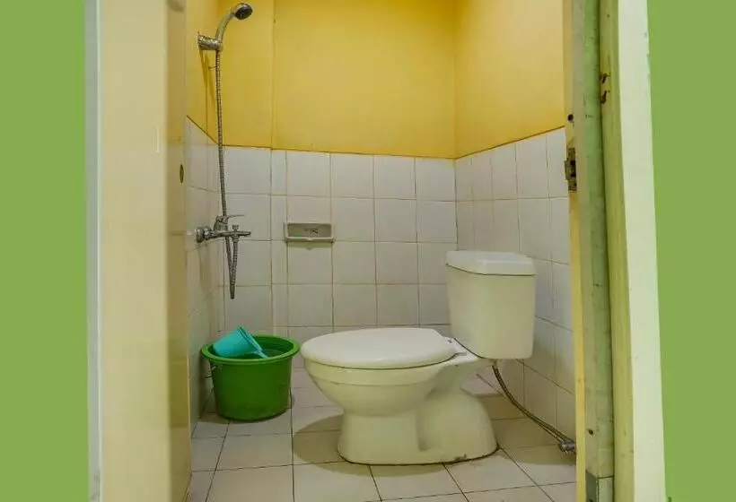 ホテル Reddoorz Syariah Near Citimall Prabumulih