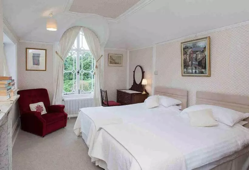 Bed and Breakfast Hollybank House