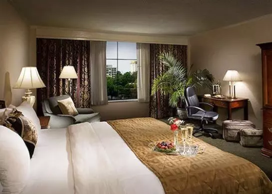 Clarion Hotel Downtown