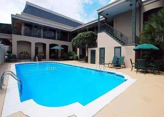 Clarion Hotel Downtown