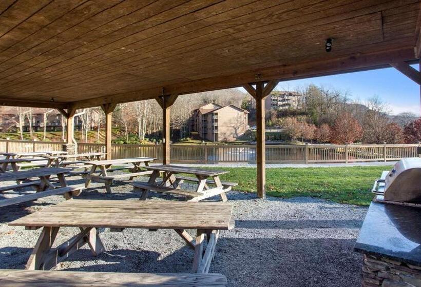 فندق Bluegreen Vacations Blue Ridge Village, An Ascend Resort