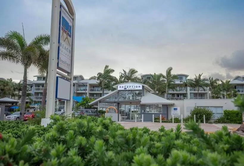 Отель Breakfree Alexandra Beach