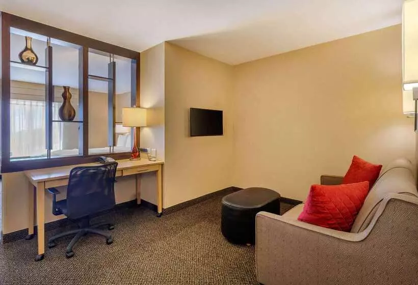 Cambria Hotel Ft Collins