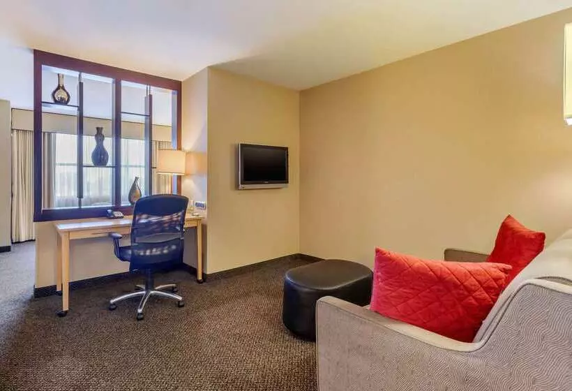 Cambria Hotel Ft Collins