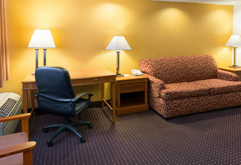 فندق Clarion Inn & Fundome - College Park