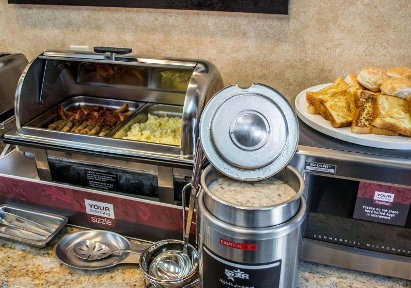 فندق Comfort Suites Portland Southwest