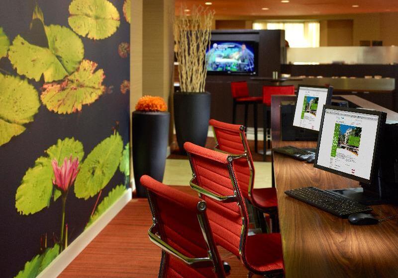 فندق Courtyard By Marriott Fort Lauderdale Weston