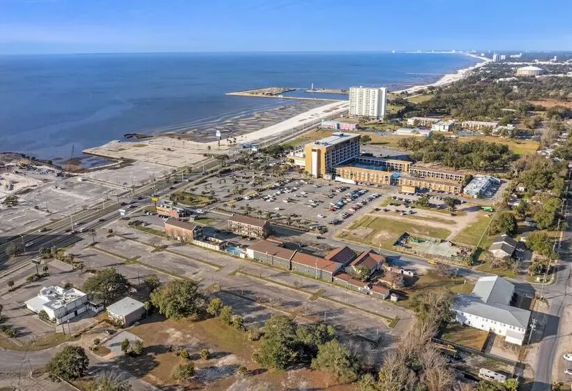 ホテル Edgewater Inn   Biloxi Beach