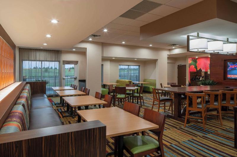 فندق Fairfield Inn & Suites By Marriott Batesville