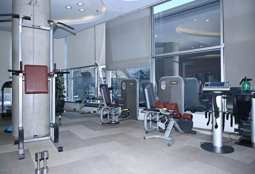 هتل Golden Tulip Zira Belgrade