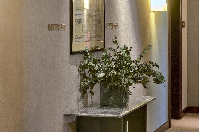 ホテル Kefalari Suites