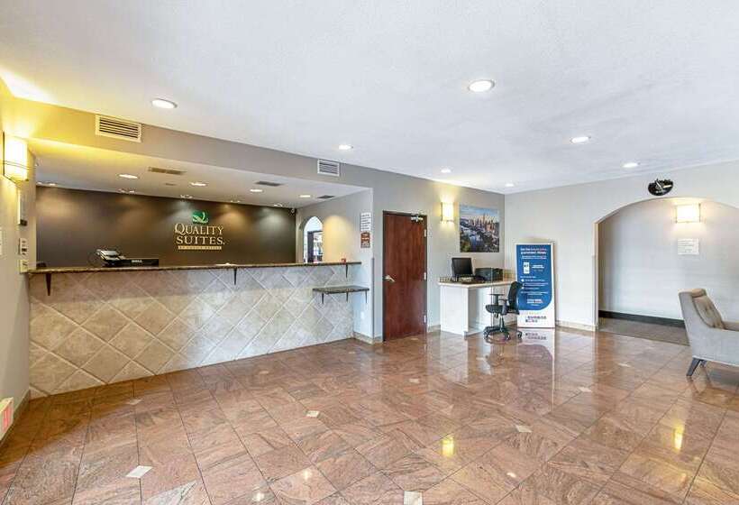 فندق Quality Suites