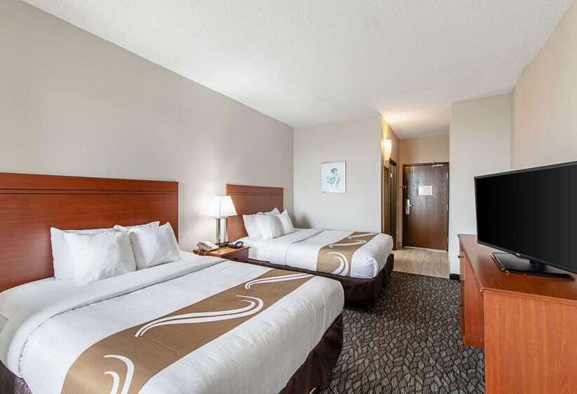 فندق Quality Suites