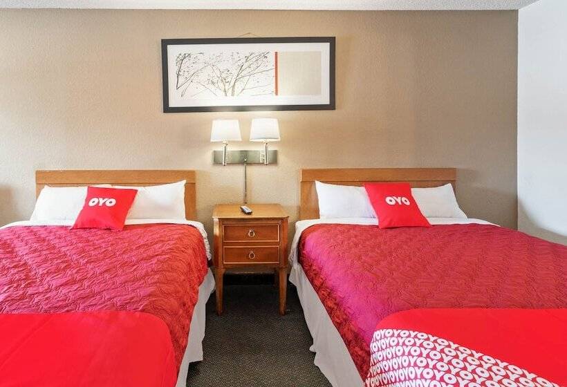 OYO Hotel Junction TX I-10