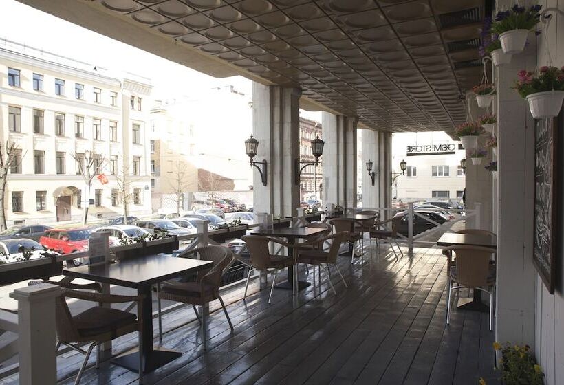 בית מלון כפרי Russ