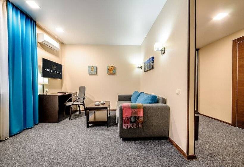 בית מלון כפרי Russ