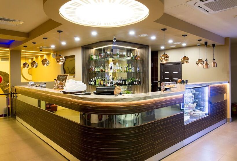 בית מלון כפרי Russ