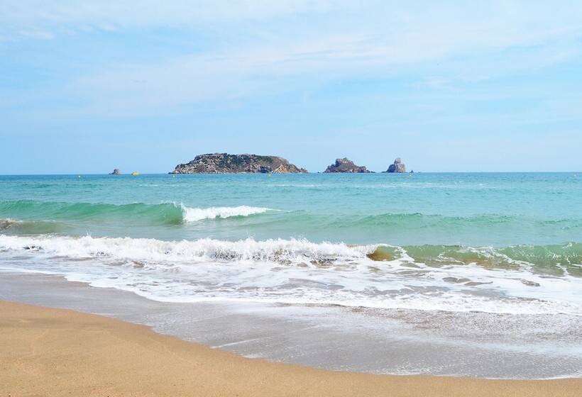 Отель Sant Feliu