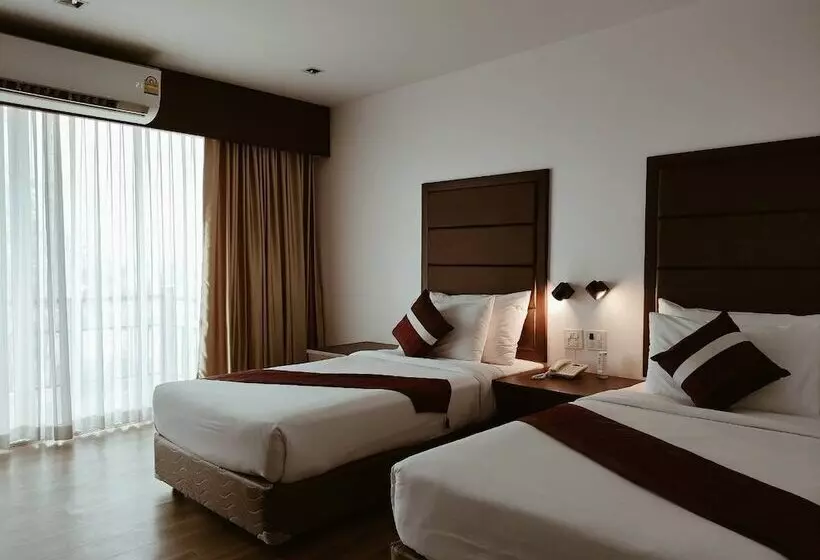 فندق Teak Garden Resort, Chiang Rai