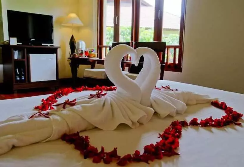 فندق Teak Garden Resort, Chiang Rai