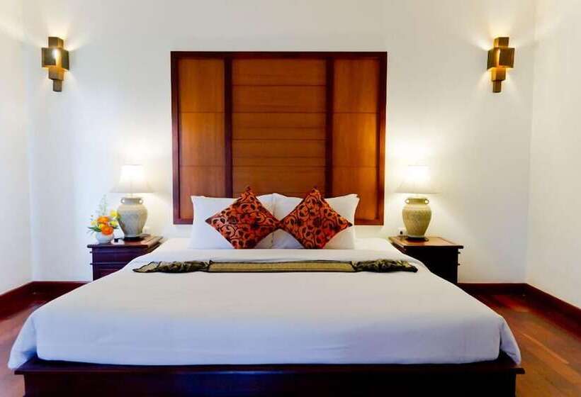 هتل Teak Garden Resort, Chiang Rai