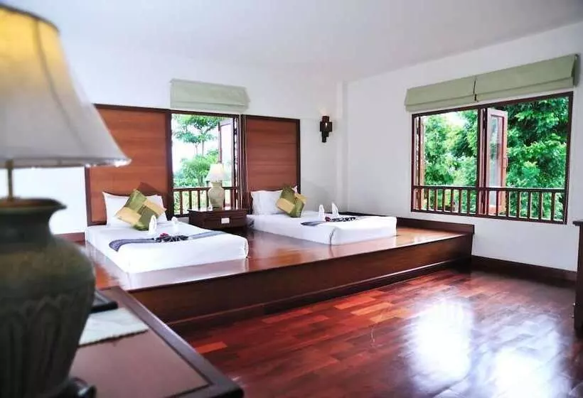 فندق Teak Garden Resort, Chiang Rai
