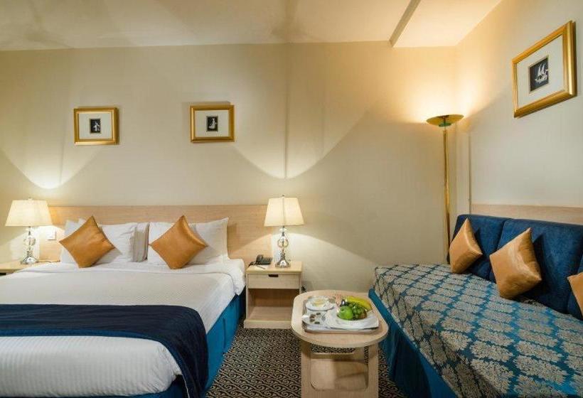 호텔 Tulip Inn Downtown Muscat