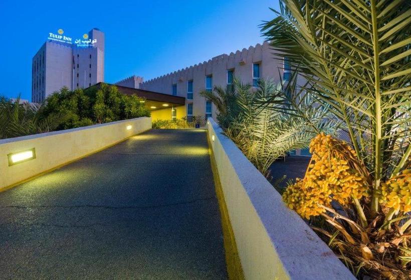 호텔 Tulip Inn Downtown Muscat