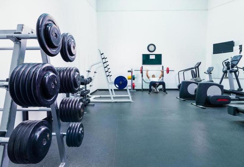 호텔 Tulip Inn Downtown Muscat