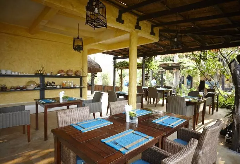 Отель Vacation Village Phra Nang Lanta Sha Extra Plus