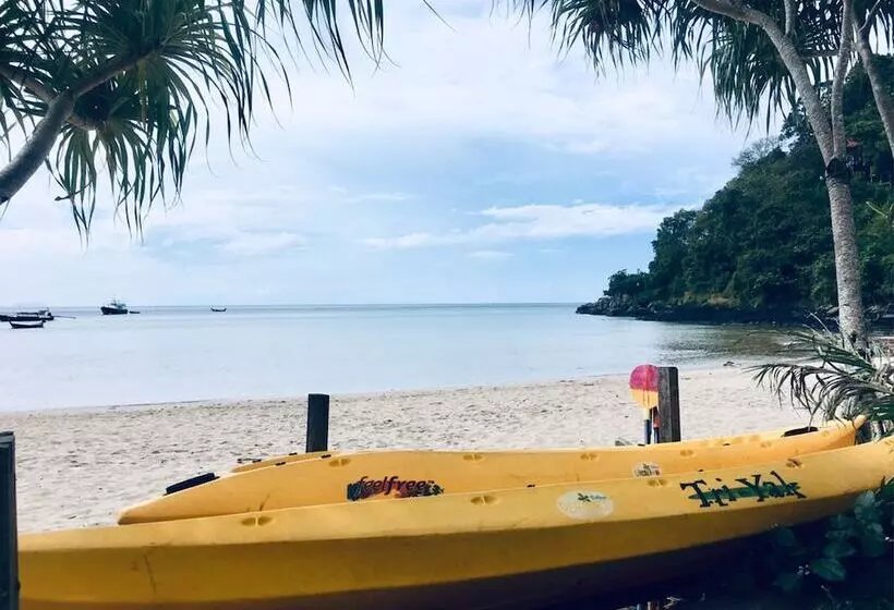 Отель Vacation Village Phra Nang Lanta Sha Extra Plus