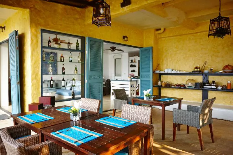 Отель Vacation Village Phra Nang Lanta Sha Extra Plus