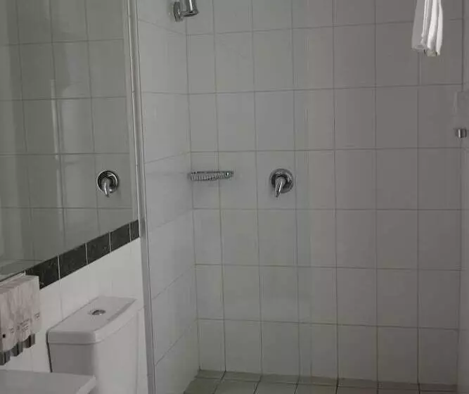 Отель Yti Garden