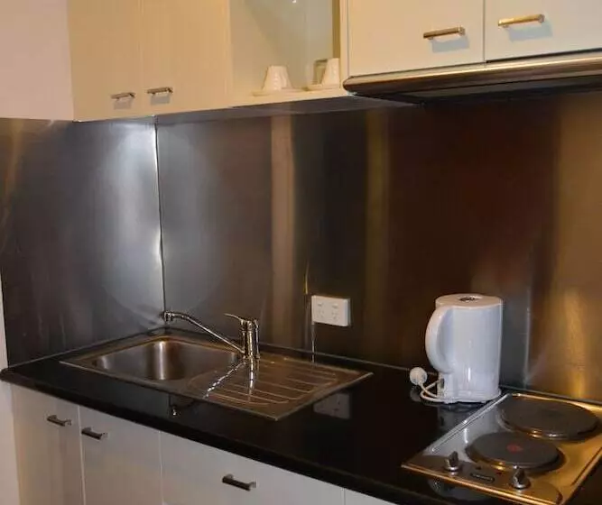 Отель Yti Garden