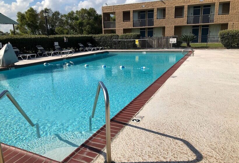 Motel 6 La Place, La