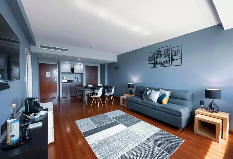 Hotelli Opus Grand Toluca Aeropuerto