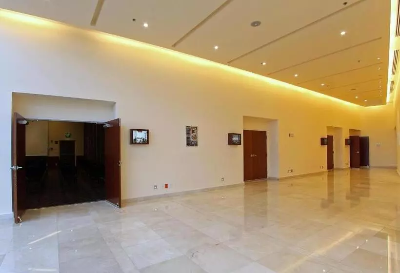 Hotelli Opus Grand Toluca Aeropuerto