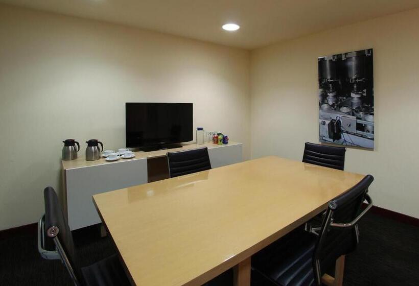 فندق Opus Grand Toluca Aeropuerto