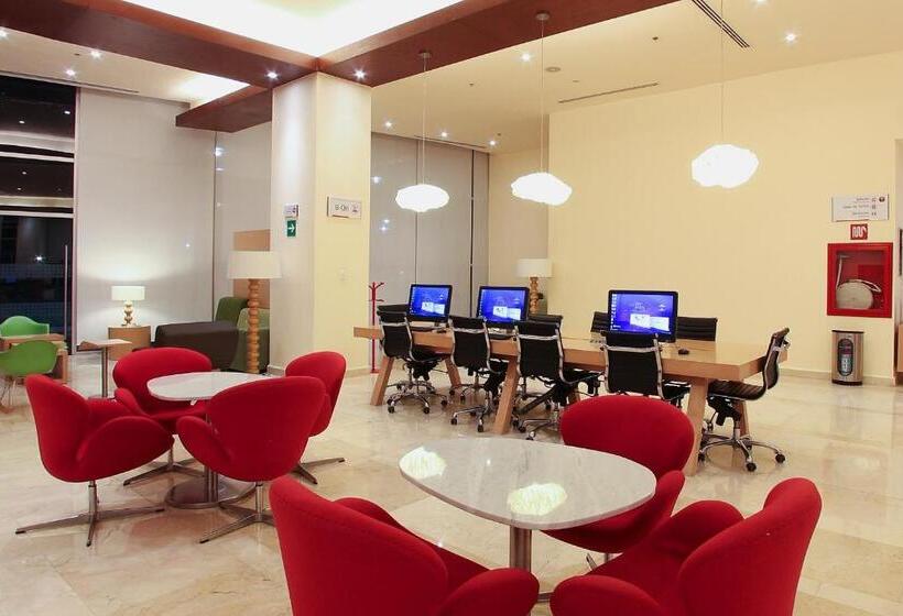 فندق Opus Grand Toluca Aeropuerto