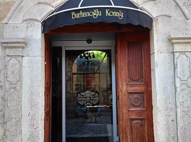 هتل Burhanoglu Konağı