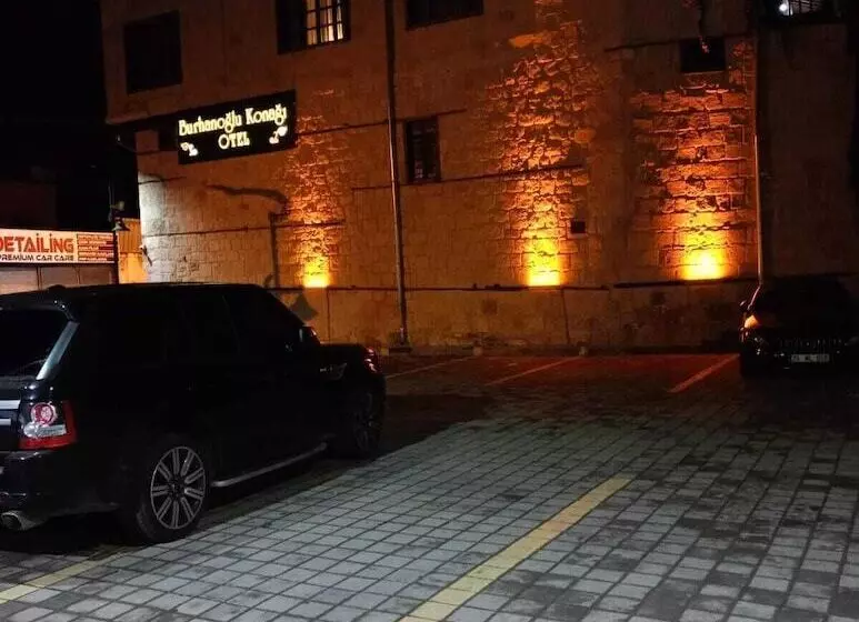 هتل Burhanoglu Konağı