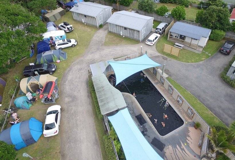 בית מלון כפרי Athenree Hot Springs & Holiday Park