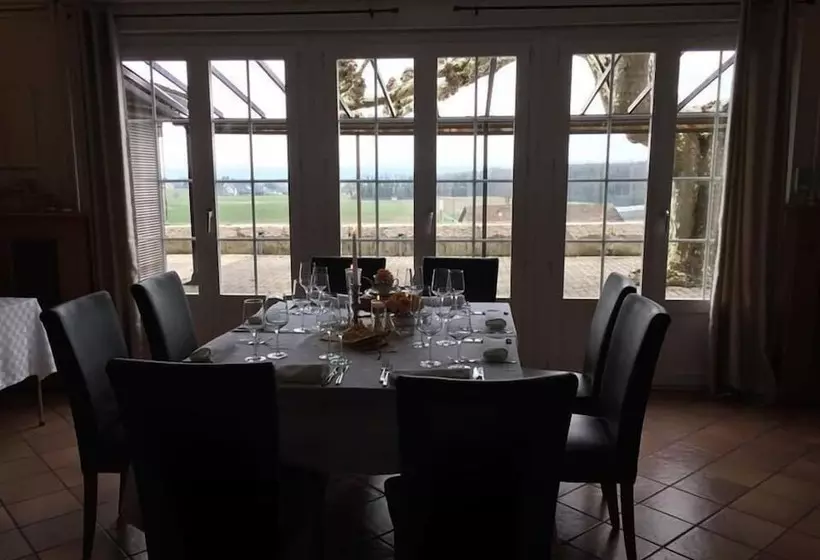 Hotelli Auberge De Duillier