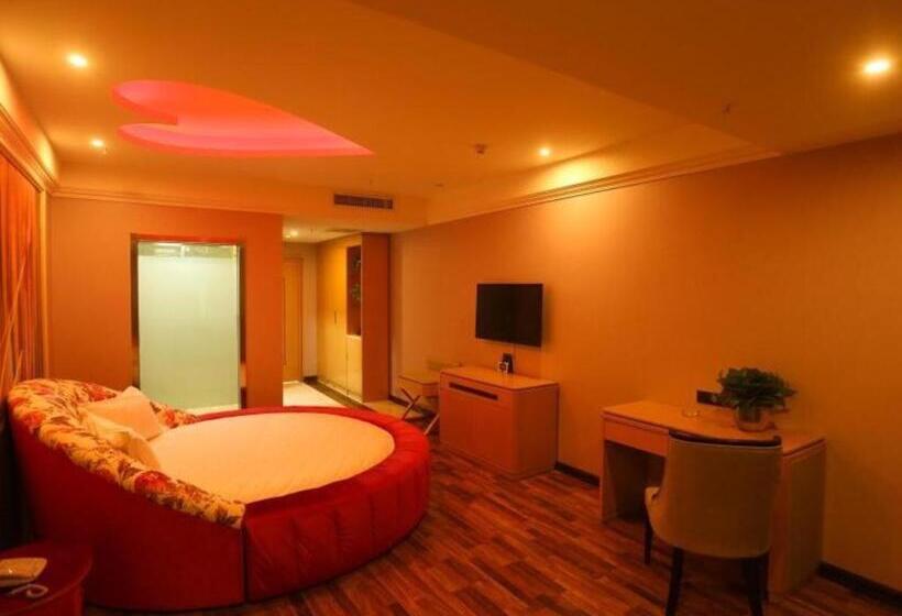 Hotel Greentree Inn Hami Railway Station Bayi Road