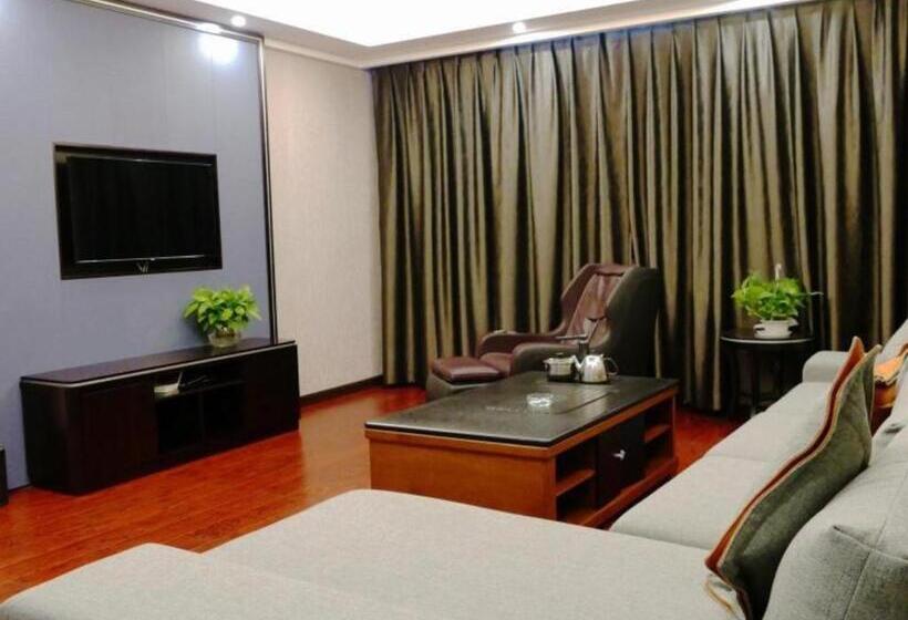 Hotel Greentree Inn Hami Railway Station Bayi Road